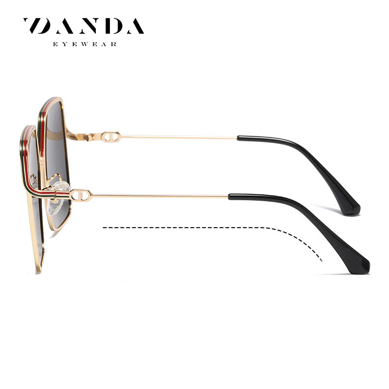 Women’s Gold Frame Polarized Glasses 🕶️